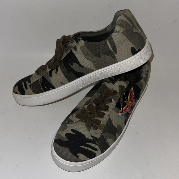 Johnny Was Shoes Johnny Was Embroidered Butterfly Camo